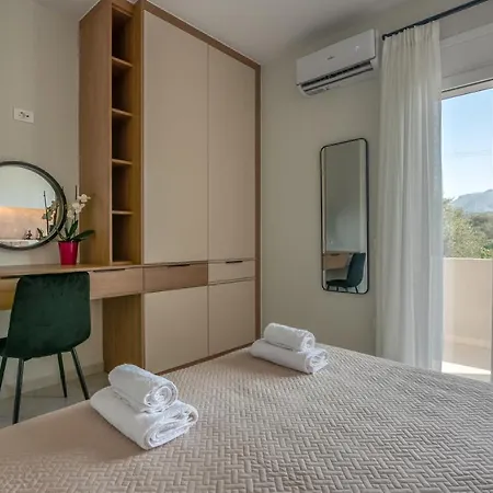 Villenia Luxury *